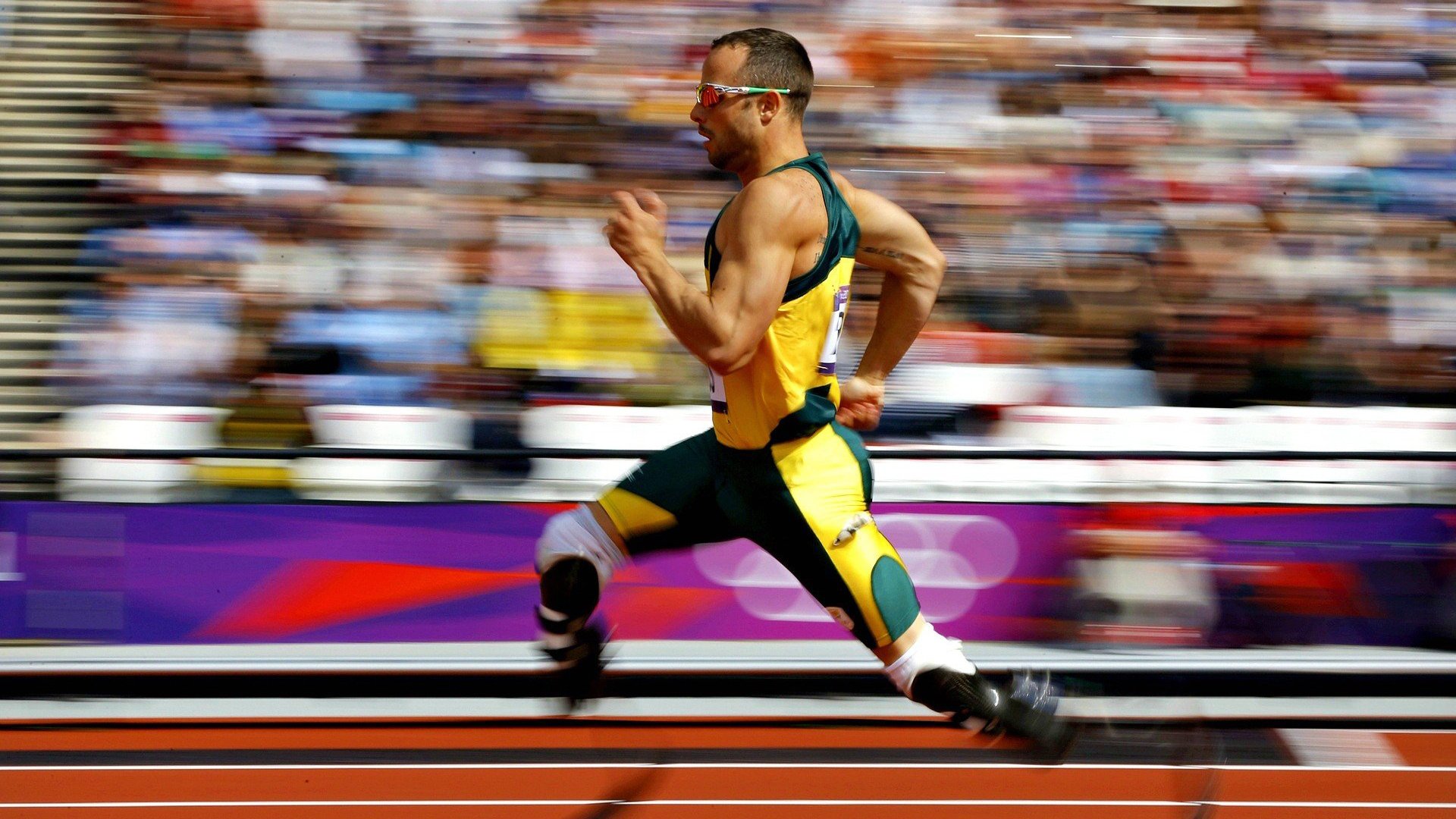 英超冠军争夺阿森纳无对手,争四大战异常惨烈,两分差了7个名次