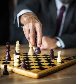 本菲卡中场节奏控制出色，全场主导，本菲卡首发